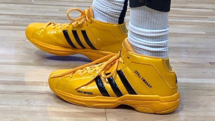 美媒：詹姆斯生涯进总决赛的次数比他得分不上双的场次还多（美媒：詹姆斯生涯闯入总决赛次数多于他得分未上双的场次）