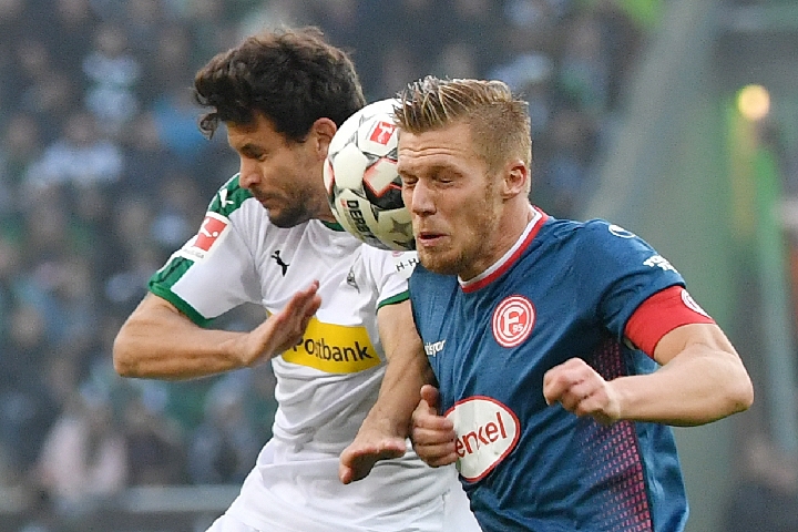 篮球火箭旧将回归休城，粉丝热烈欢迎（火箭旧将重返休城，球迷热情相迎）