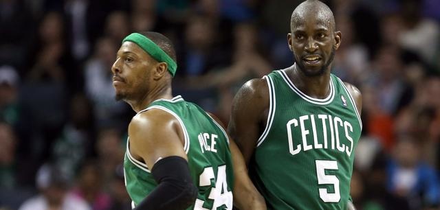 荷媒：两名PSV球迷因袭击马竞球迷被捕，受伤球迷已送医院（荷兰媒体：两名PSV支持者因攻击马竞球迷遭逮捕，伤者已送医）