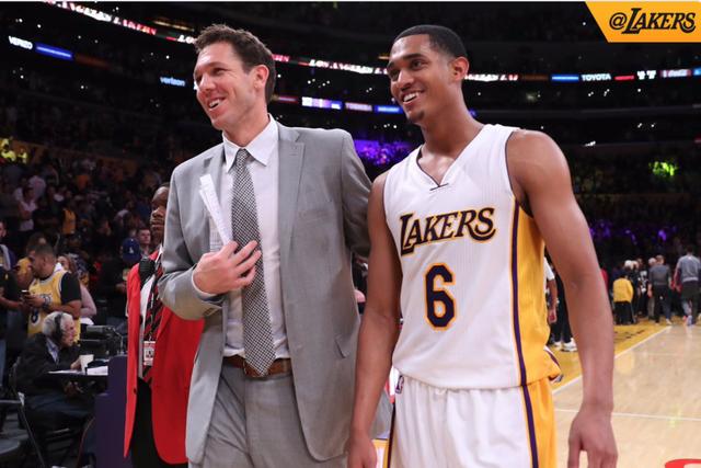 世界杯诡事录之抽签篇：重温国足被抽出的那一刻（世界杯奇闻录·抽签记：再现国足被抽中那一刻）