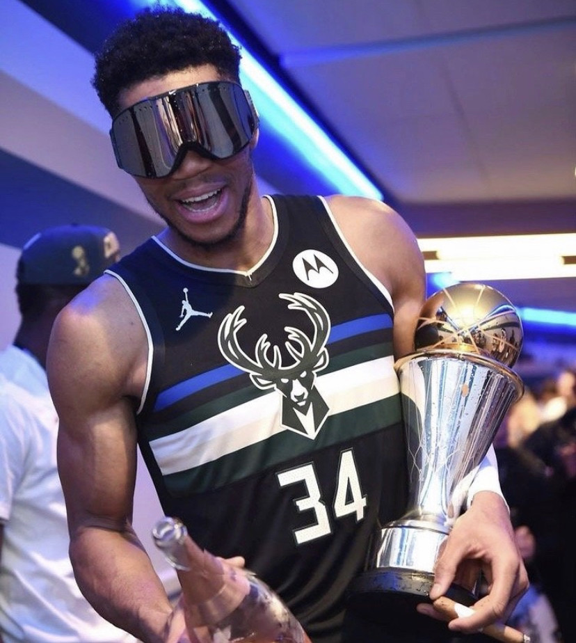 记者：扎巴尔尼即将加盟巴黎，交易预计下周敲定（记者：扎巴尔尼接近加盟巴黎，交易有望下周拍板）