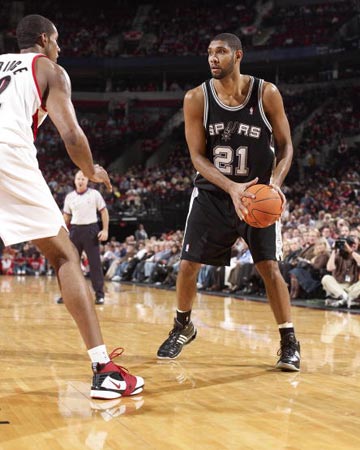 剑南春丨拜仁3-1逆转圣保利，迪亚斯传射，格雷罗、雅克松建功（剑南春丨拜仁3-1逆转圣保利：迪亚斯传射立功，格雷罗、雅克松相继破门）