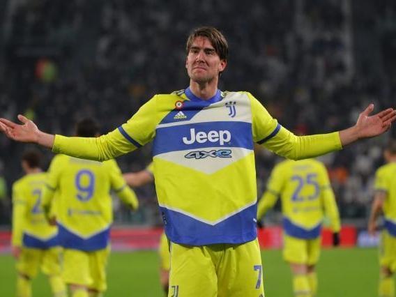 徐正源：争冠过程中球员已在场上竭尽全力；首尔队有很多优点（徐正源：冲冠途中队员已拼到极致，首尔队优点众多）